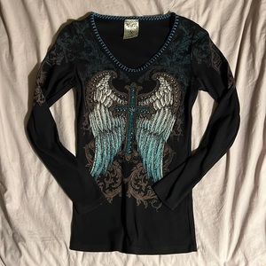 Vocal long sleeve shirt with embroidery.